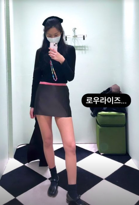  설현, 몸매 1인자다운 미니스커트 소화력!  각선미가 부러워~ [사진]