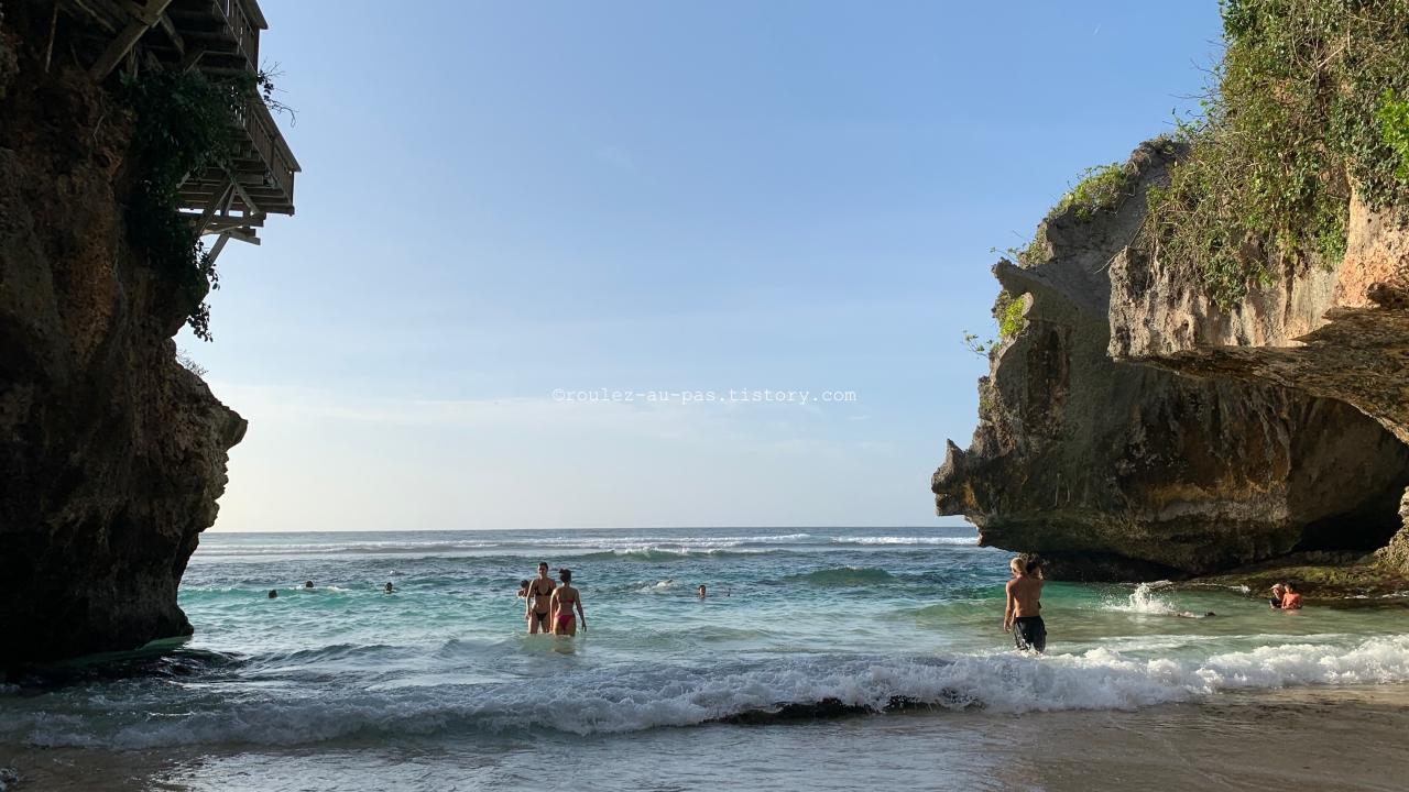 BALI-SOUTH TOUR-SULUBAN BEACH