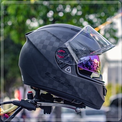 오토바이-헬멧