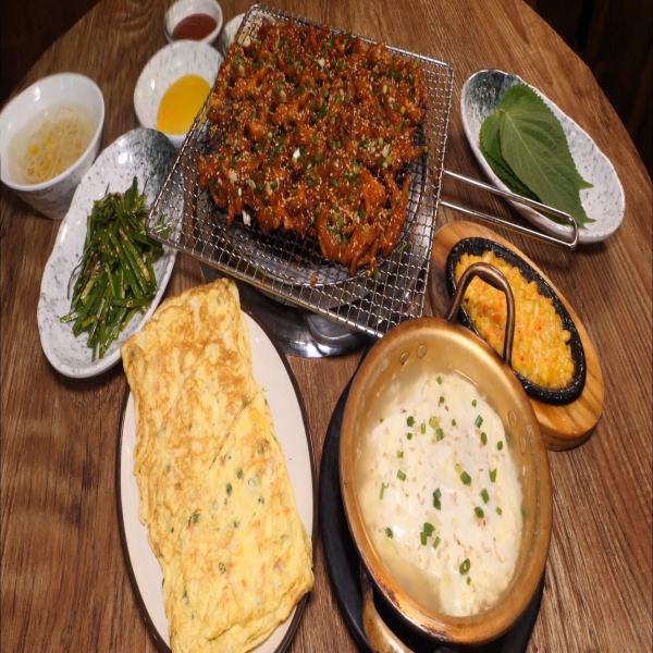  답십리 용답동 맛집 나으리 숯불닭발 생방송 투데이 답십리역 용답역 용답동 싸먹는 닭발