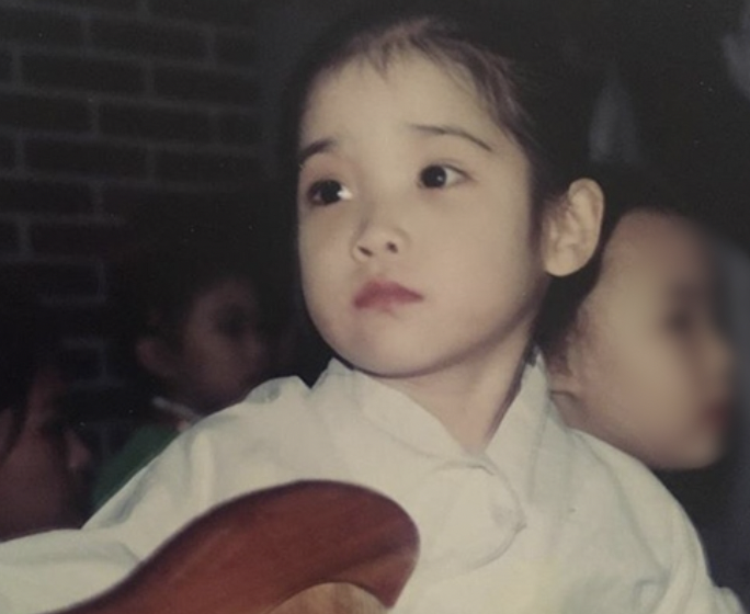 가수-아이유
