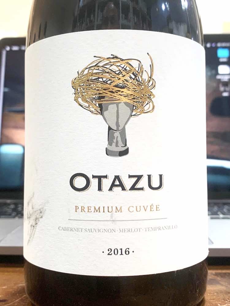 Bodega Otazu Otazu Premium Cuvee 2016