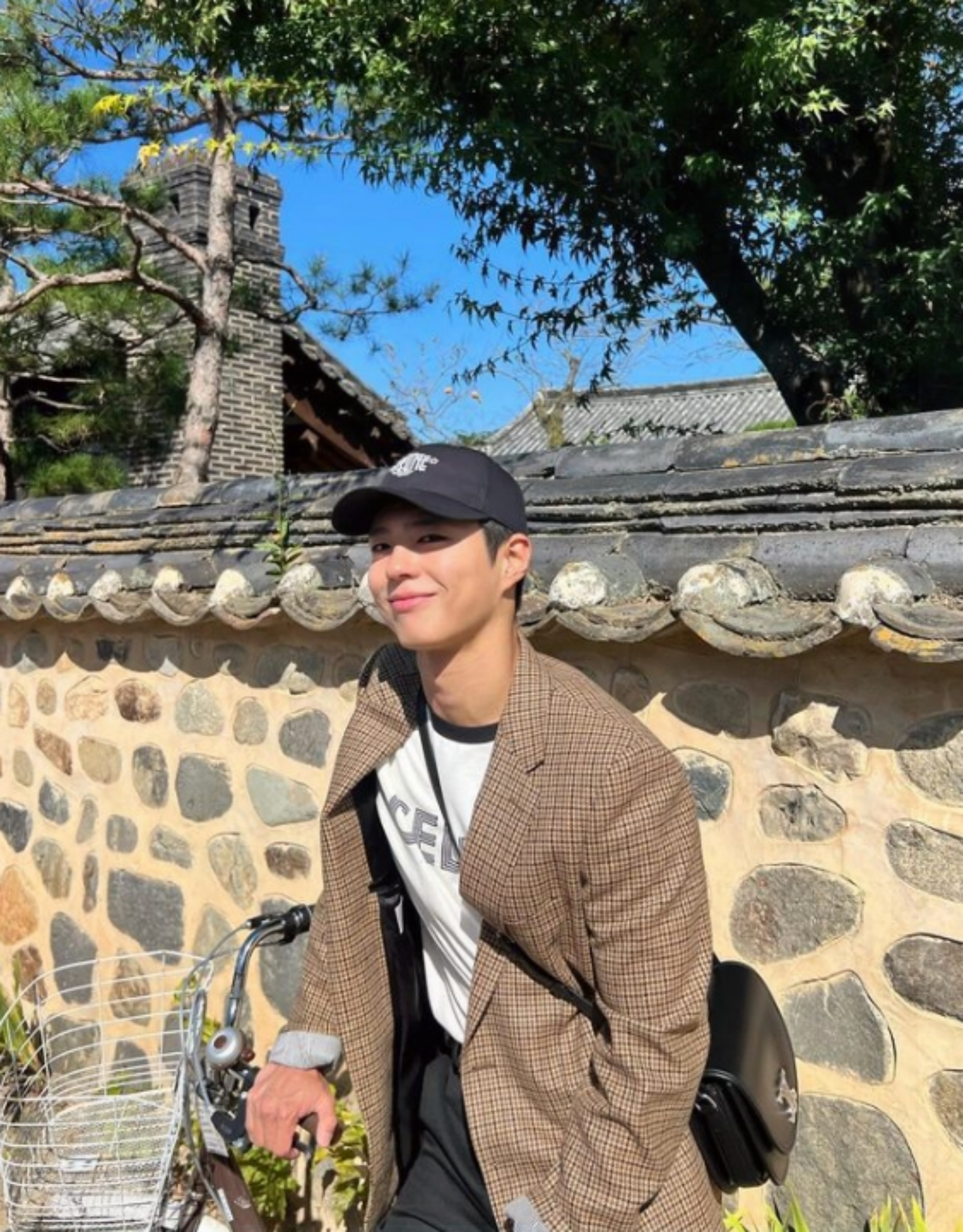  박보검 가을 감성을 자극하는 남자 체크자켓 코디 남친룩