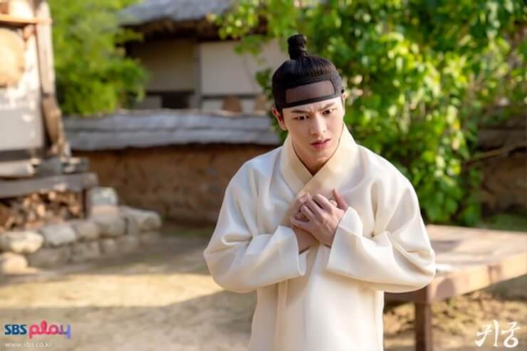 윤갑육성재