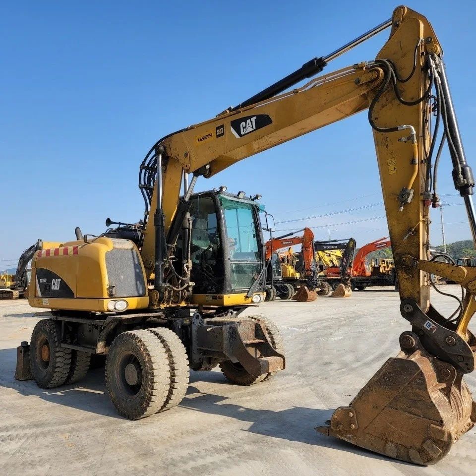  캐타필라 CAT M315D 모델 2015년식 5100만원 판매합니다