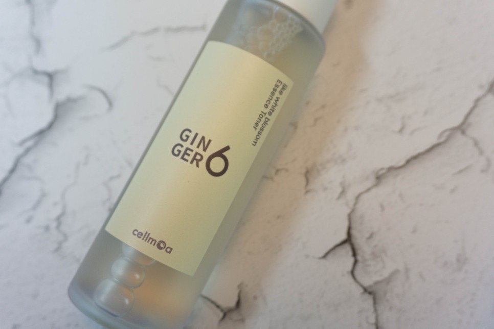 ginger 스킨케어의 시작은 이중기능성토너인 9
