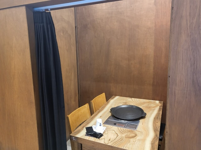 기장맛집 로아누의 실내모습