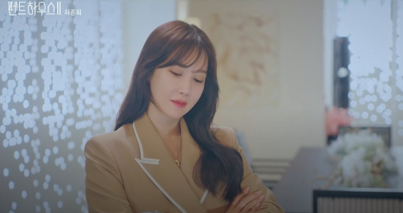  [TV속패션] 펜트하우스 시즌2 13회 이지아 오버랩 코트 패션 정보 #펜트하우스 시즌2 13회 이지아 MOON CHOI 오버랩 코트