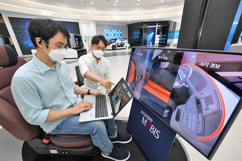 현대모비스&#44; 세계 최초 뇌파 기술로 졸음 30% 감소 VIDEO:Hyundai Mobis reduces drowsiness by 30% with the world&#39;s first brainwave technology