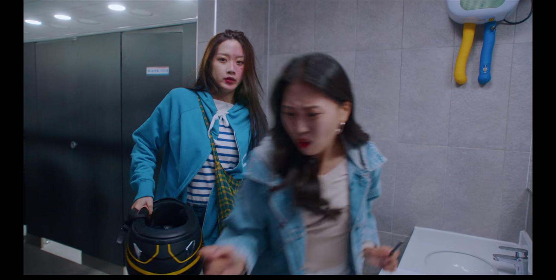 헬멧을 벗는 임주경
