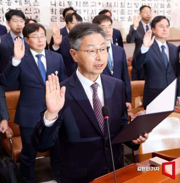 김숙동 감사원 국장 및 감사원 정치적 중립성 문제
