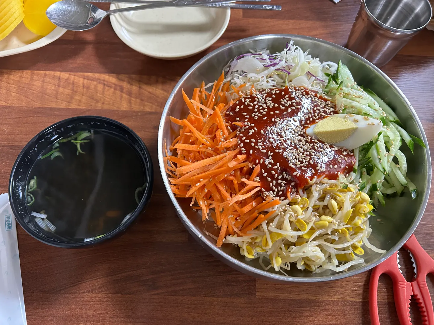 쫄면을 보여주는 이미지