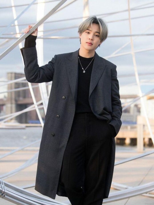 BTS Jimin, "Five sexy outfits that made the world fall in love."