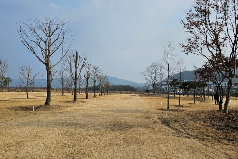 합천 율곡파크골프장. 경남 합천군 율곡면 영전리 786-1(율곡체육공원)