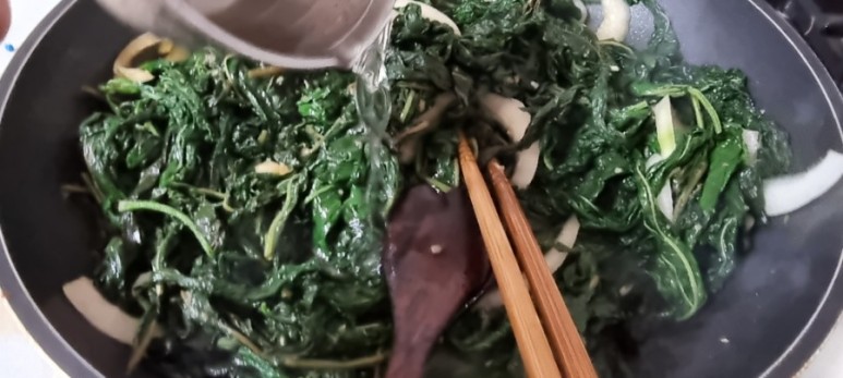 7월제철반찬 깻잎순나물볶음 11
