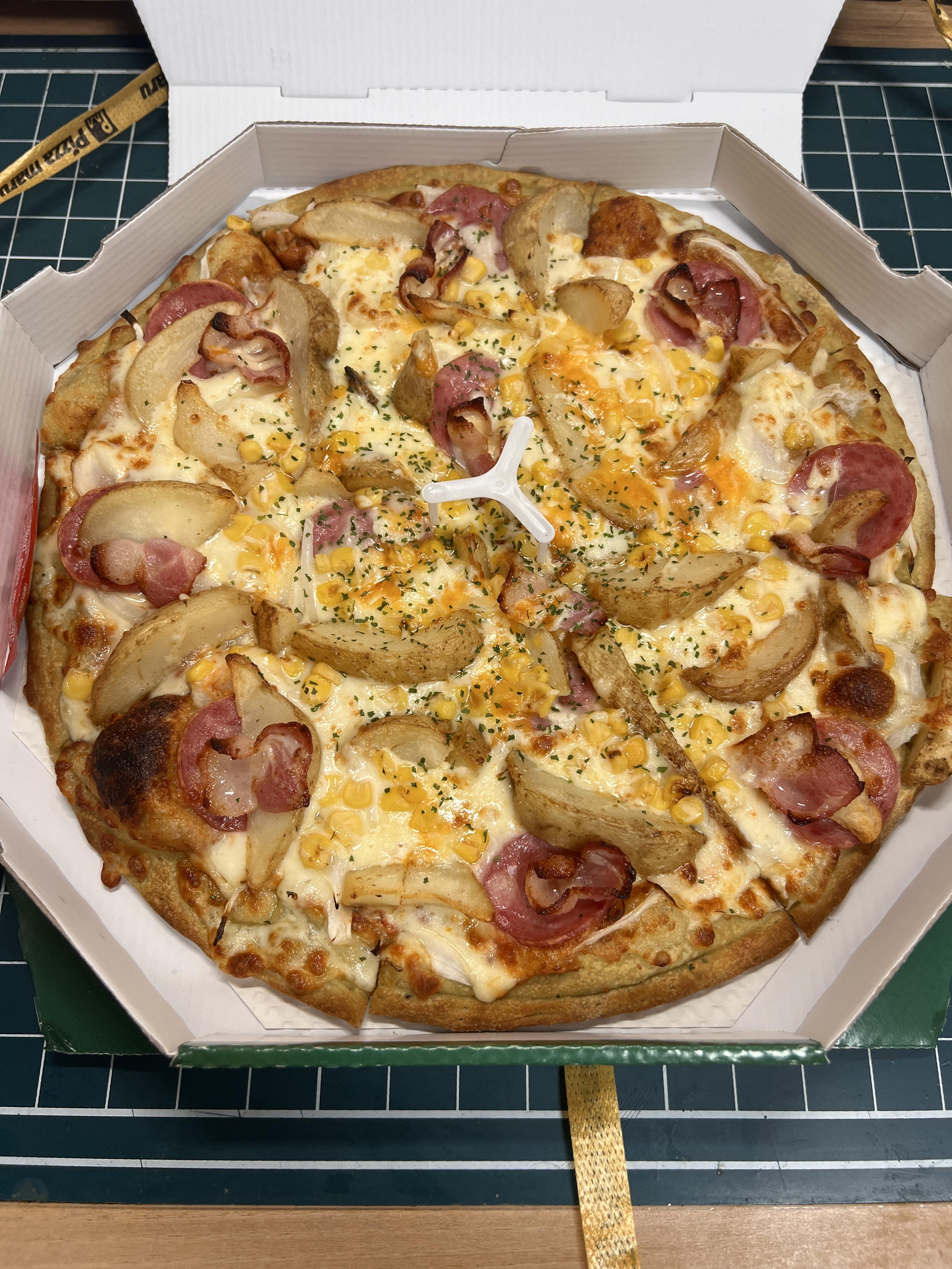 몬스터 포테이토 피자 개봉 모습