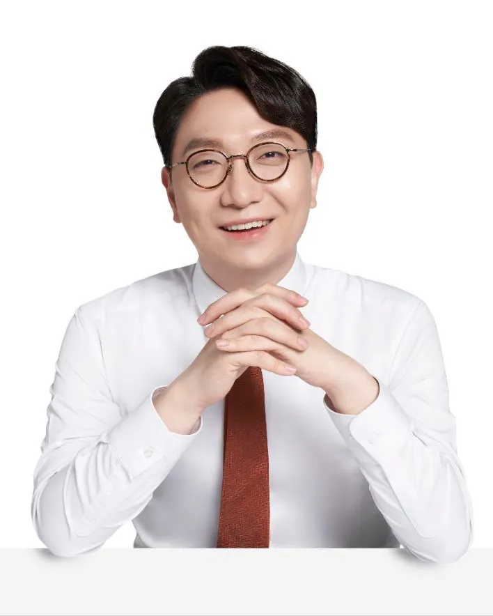 신인규 활동 사진