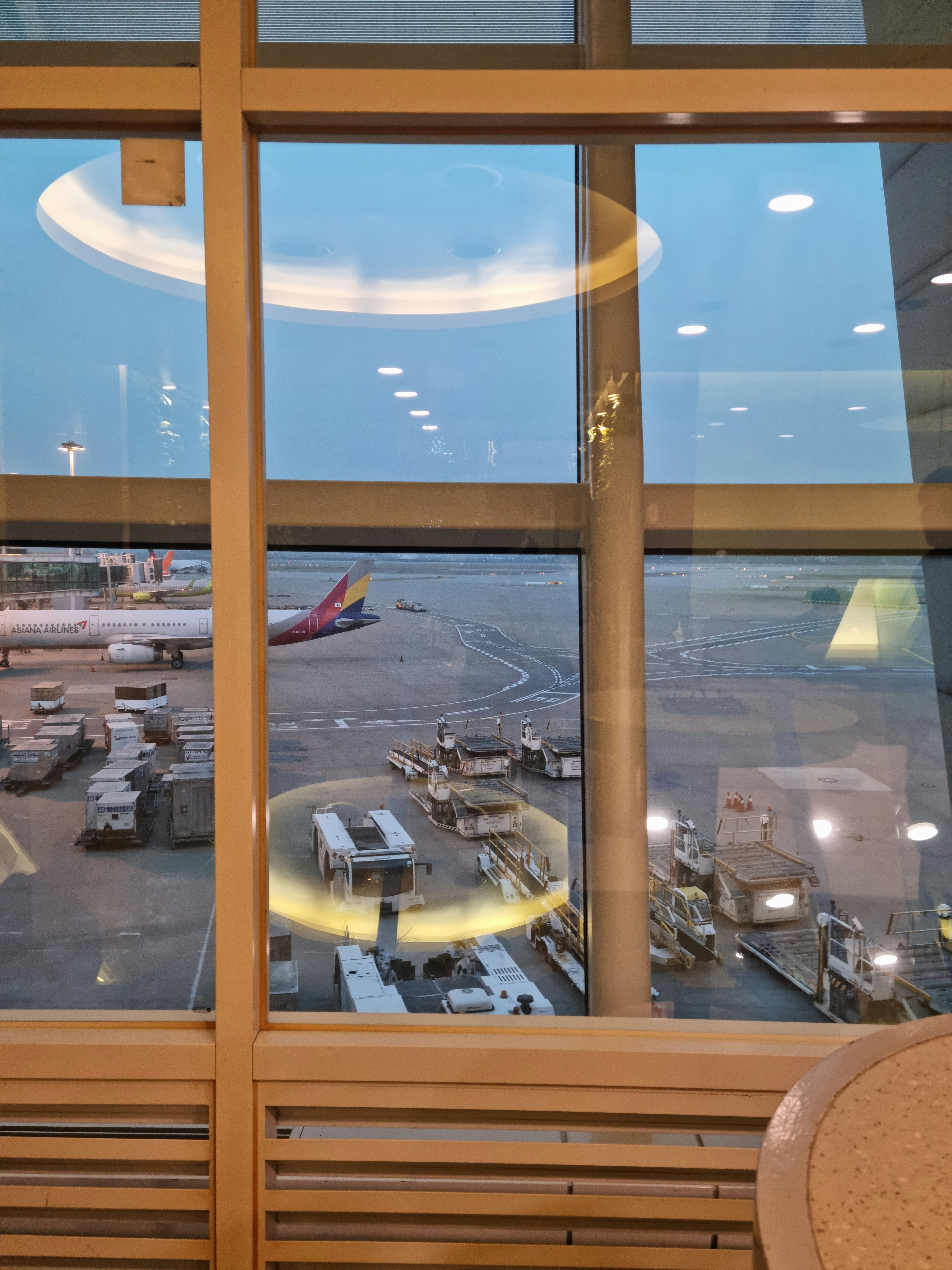 이 사진은 인천공항 출국 전 사진 입니다.