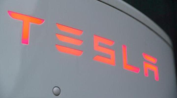 테슬라(Tesla)&#44; 중국 상하이 생산 차량을 캐나다에서 판매 결정