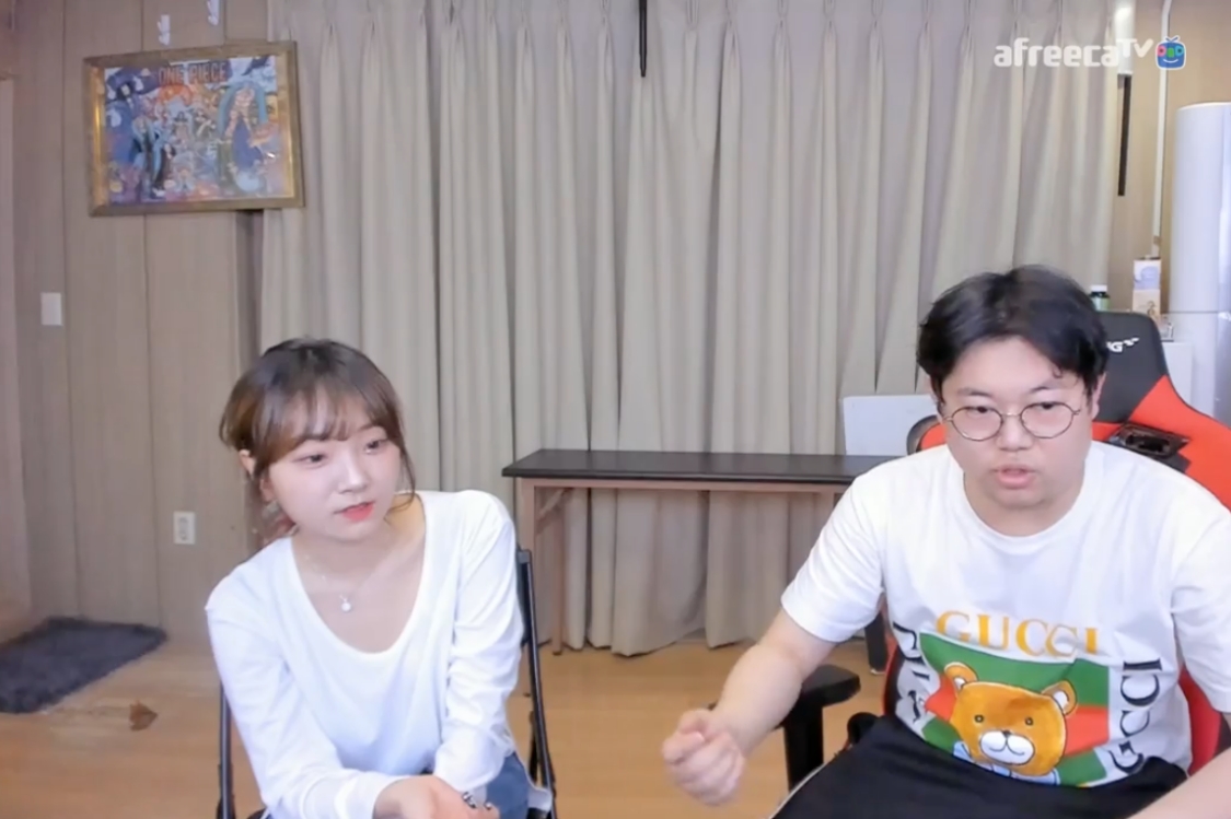  유튜버 감스트 나이 월평균 수입 2억원 현재 재산 공개 화제