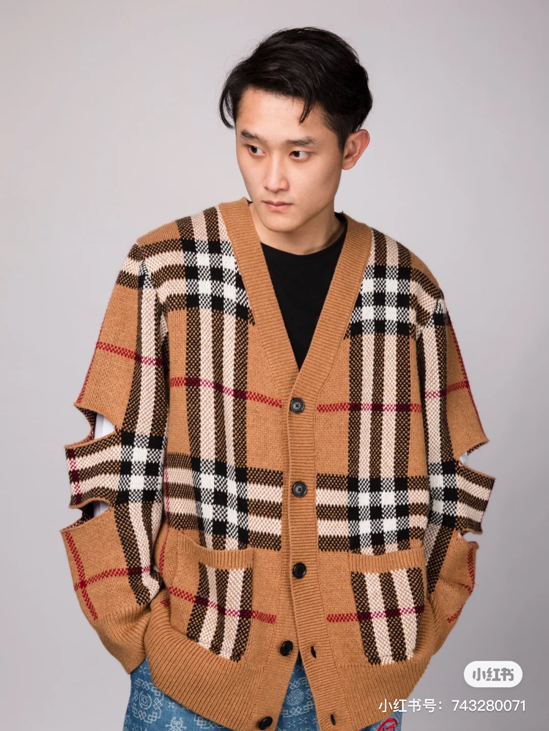  [BURBERRY] 버버리 컷아웃 슬리브 체크 울 캐시미어 가디건 80360871