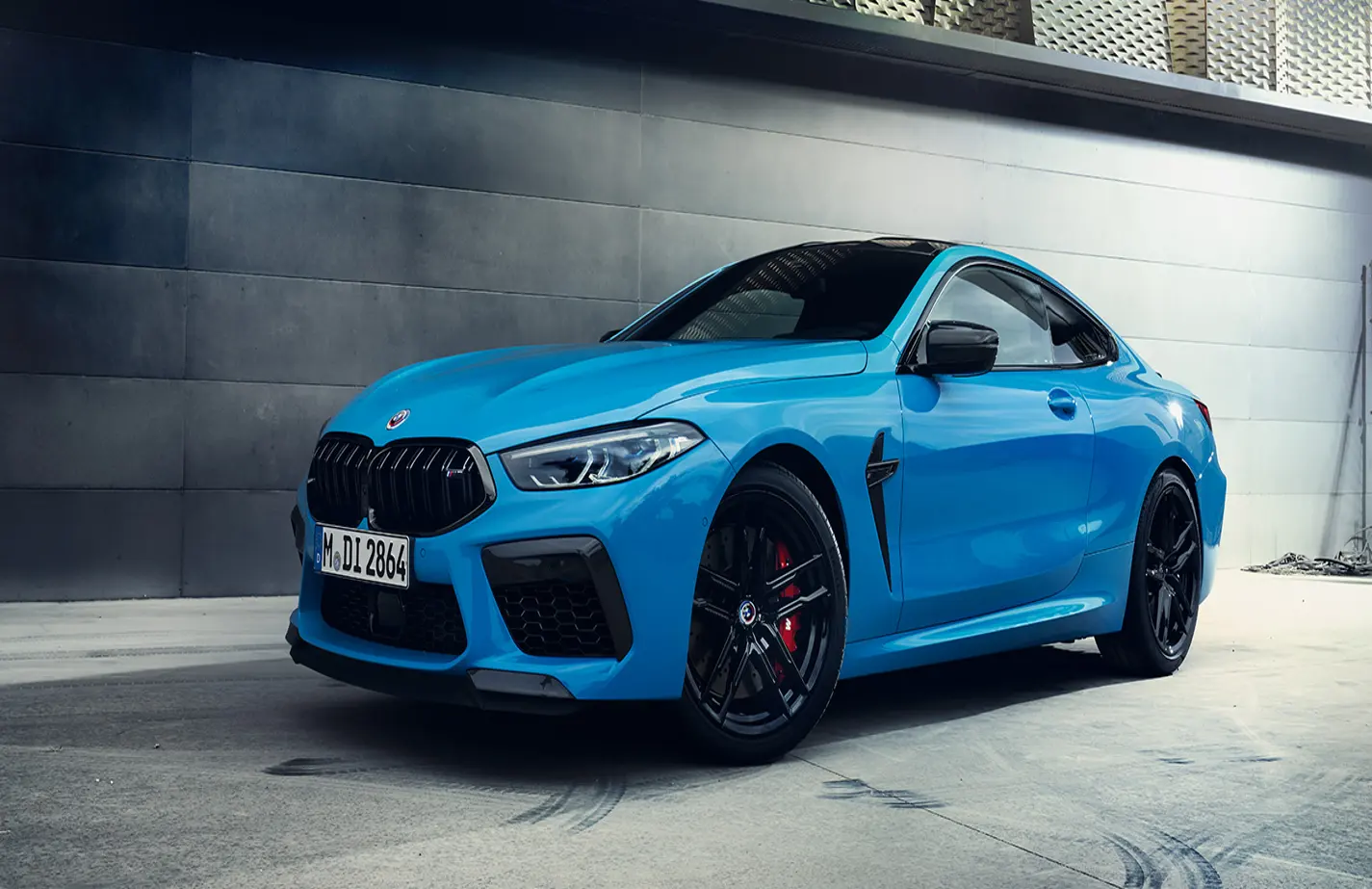 BMW M8 사진