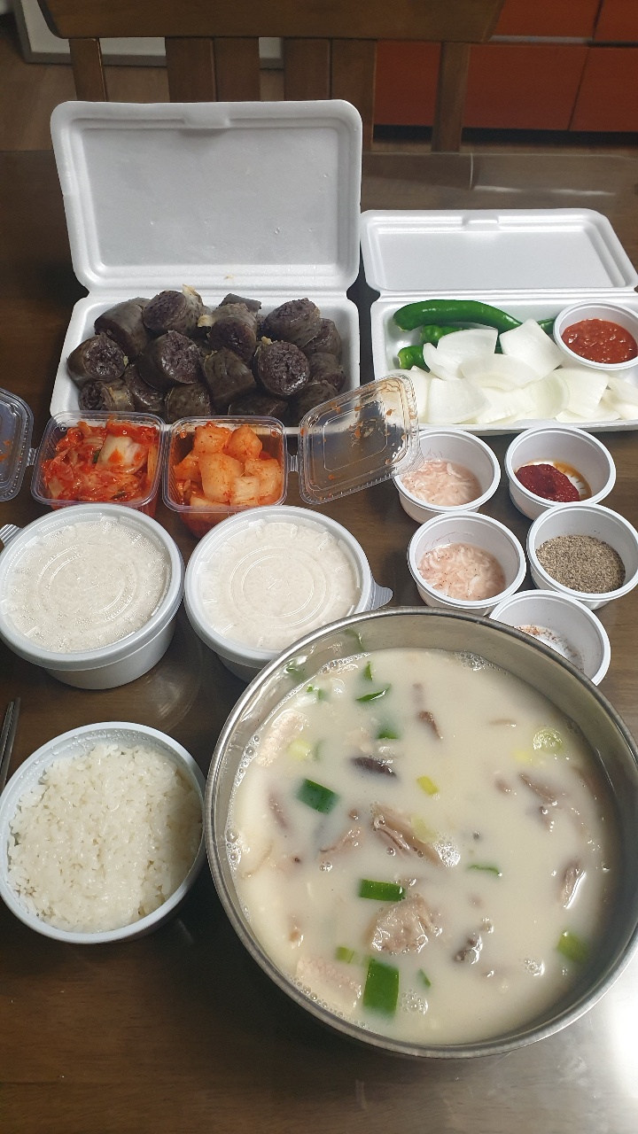 장터순대국 감자탕 이미지