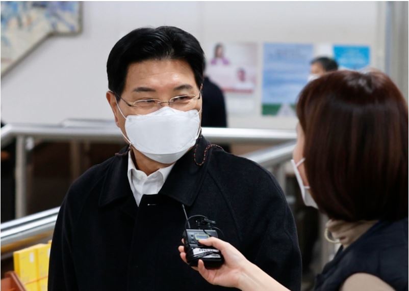  홍문종 1심 징역 4년..홍문종 프로필