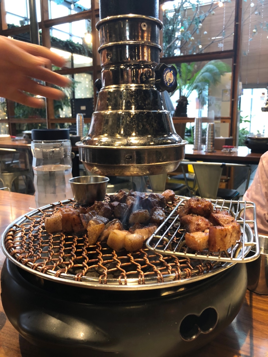 궁평식당-고기굽기