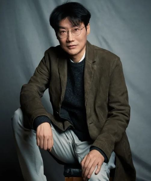 황동혁 감독