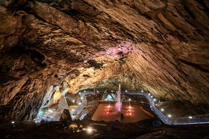 용연동굴-내부-모습