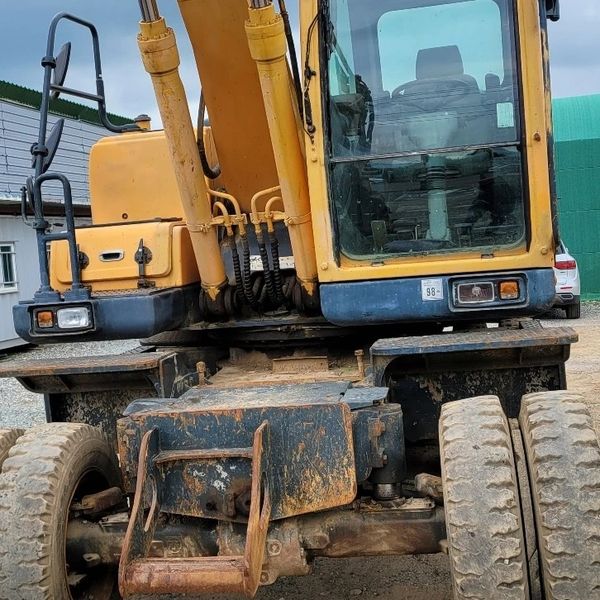  현대 R140W 2010년식 3800만원 판매합니다.