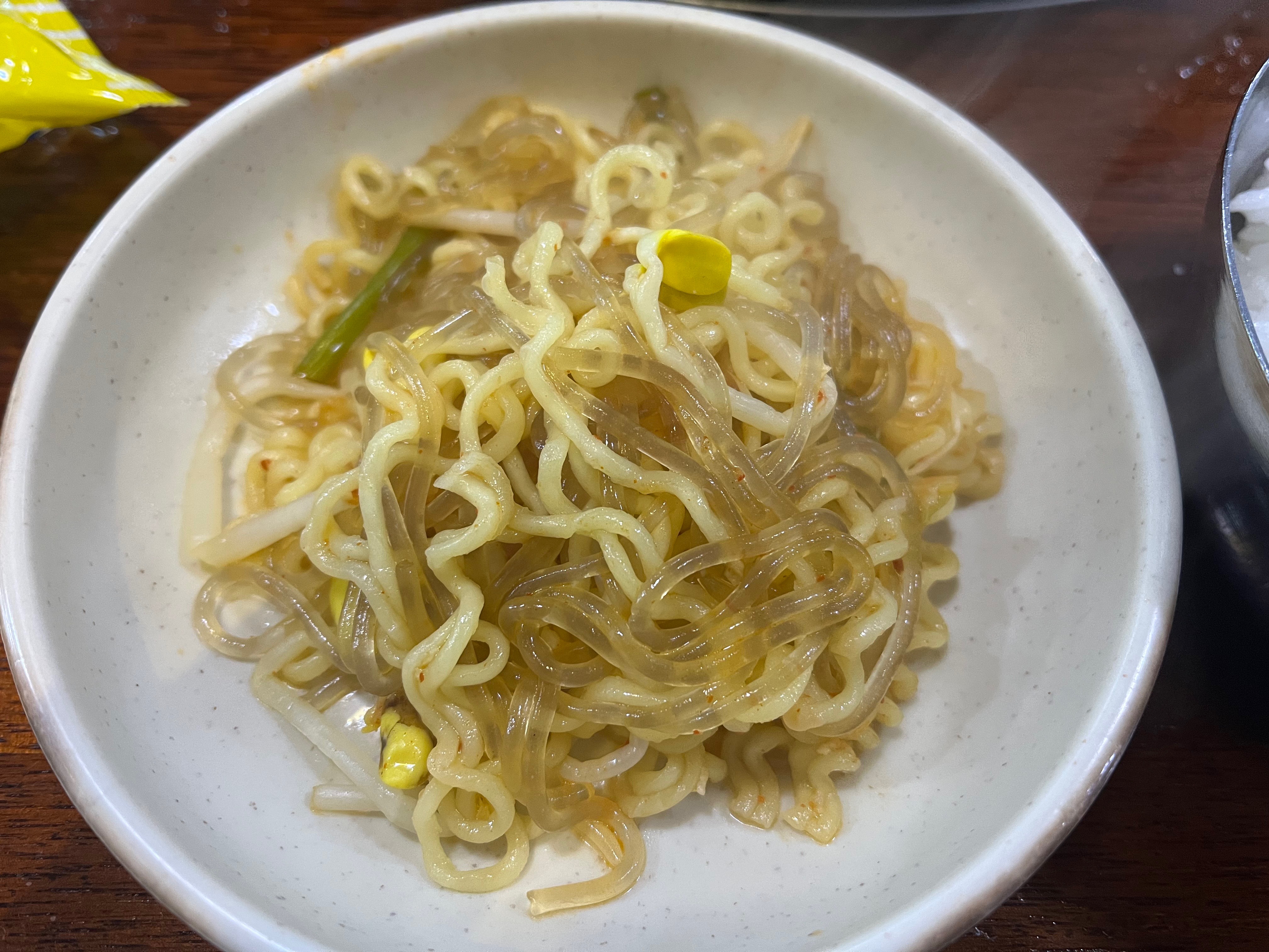 라면&#44; 당면&#44; 콩나물 조합