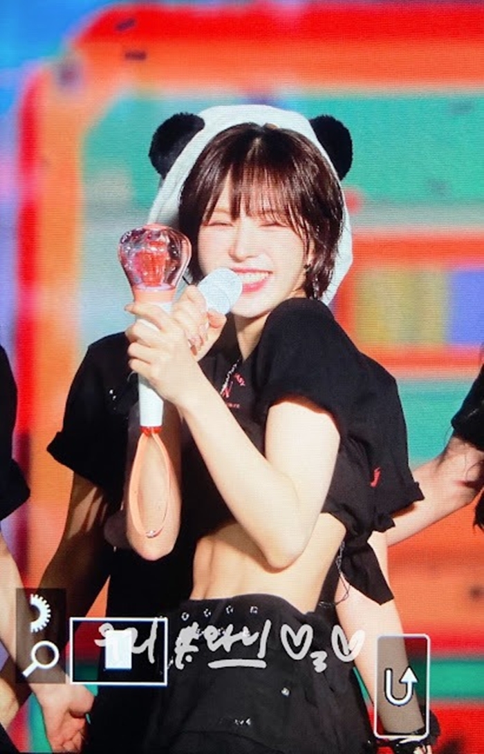  레드벨벳 웬디 복근 보고 놀람