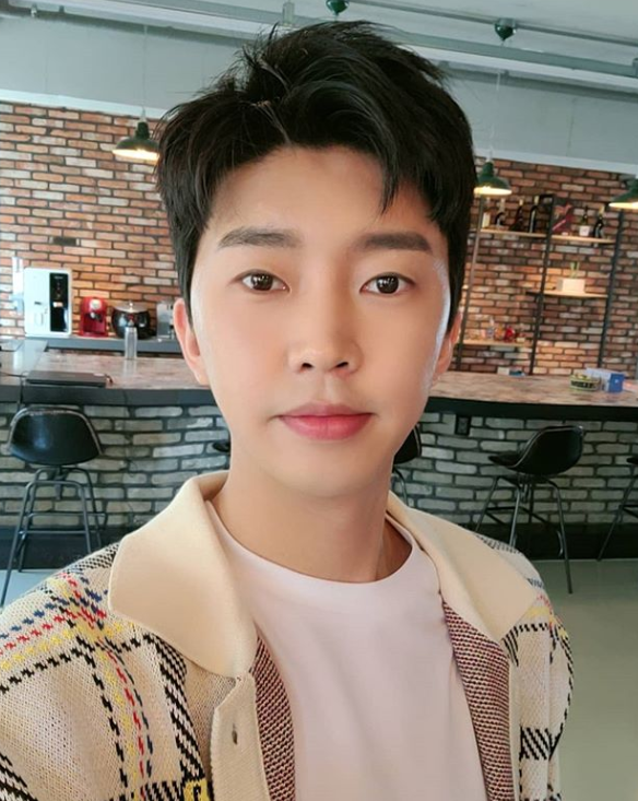  트로트, 이젠 나만 믿어요! <내일은 미스터트롯> 우승자 임영웅이 궁금하다면?