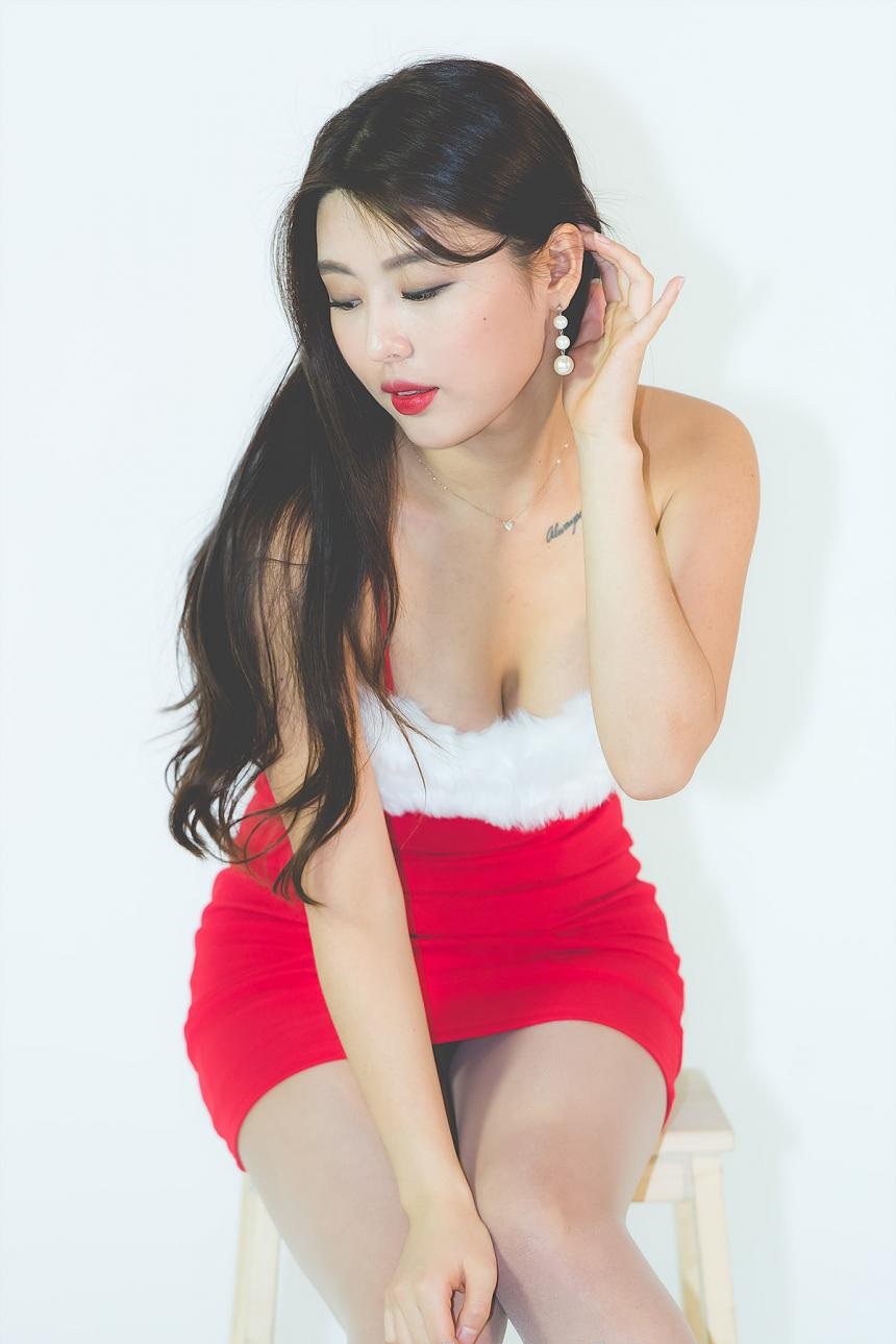  모델이자 유투버이자 카레이서이자 강사인 정유나