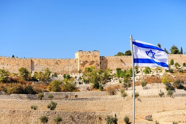 이스라엘국기-돌담건물
