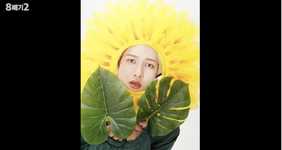 팬들 반응 터진 한 아이돌 자체 제작 달력...JPG | 인스티즈