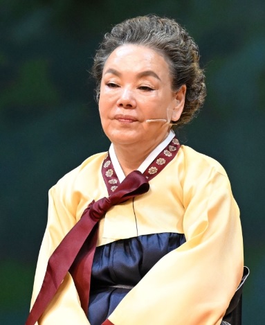 배우-김수미