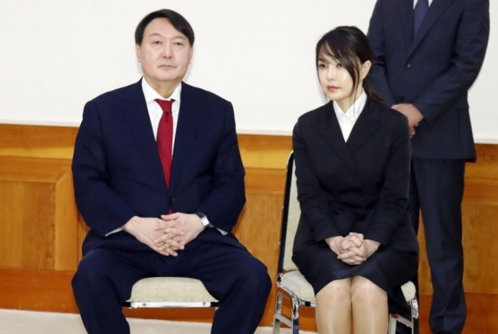  김건희 쥴리 호스티스 출신이다?