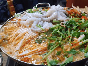 능이동태전골 동태내장전골