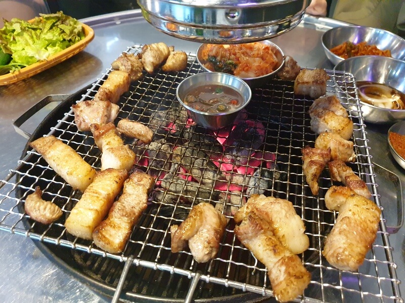  대구 신천시장 삼겹살 맛집_일통왕소금구이_육즙이 대박입니다