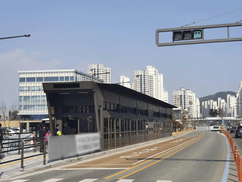 국내 최초  S-BRT 폐쇄형 정류장 개방