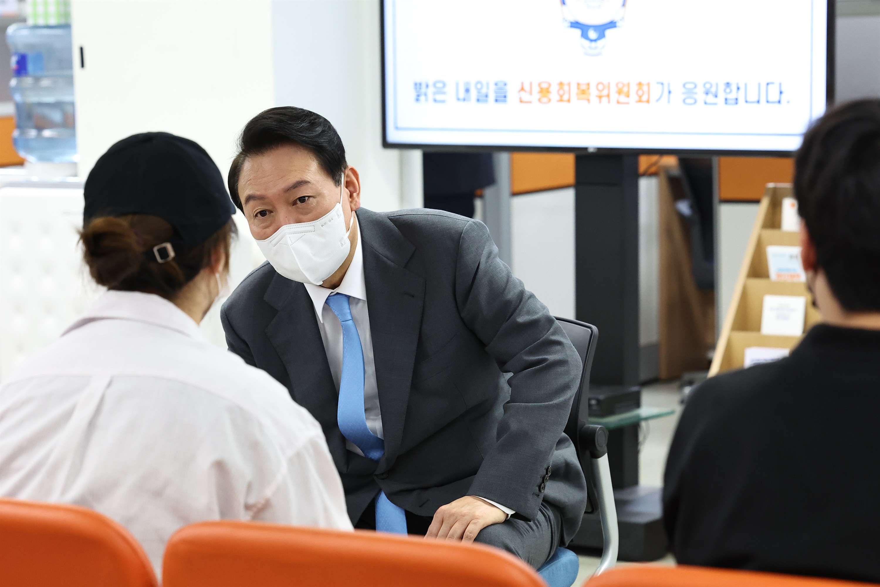  "코인 때문에 빚 냈는데, 왜 도와주나"..'빚투 구제'에 뿔난 청년들