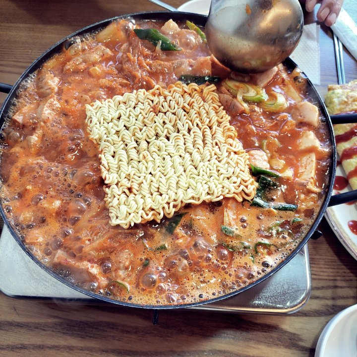 신촌김삼보-김치찌개