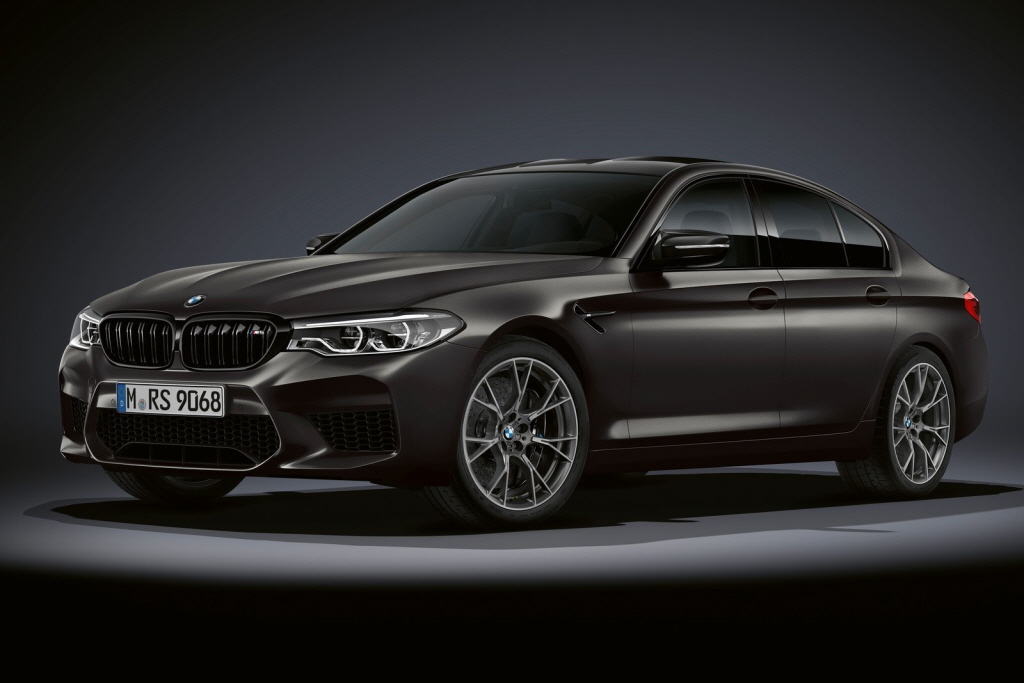 BMW M5 컴페티션 출시 35주년 한정판 5시리즈 끝판왕의 성능과 가격