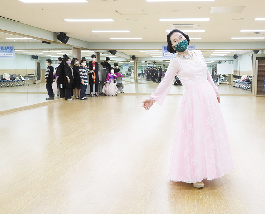 바른 자세와 워킹~ 주부모델 도전!! 모델 워킹으로 바로잡는 나, 19