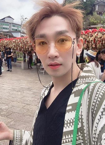 커밍아웃 했다고 오해받았던 김호영, 동성 성추행 혐의로 피소... 사건 전말은? 커밍아웃 했다고 오해받았던 김호영, 동성 성추행 혐의로 피소... 사건 전말은?