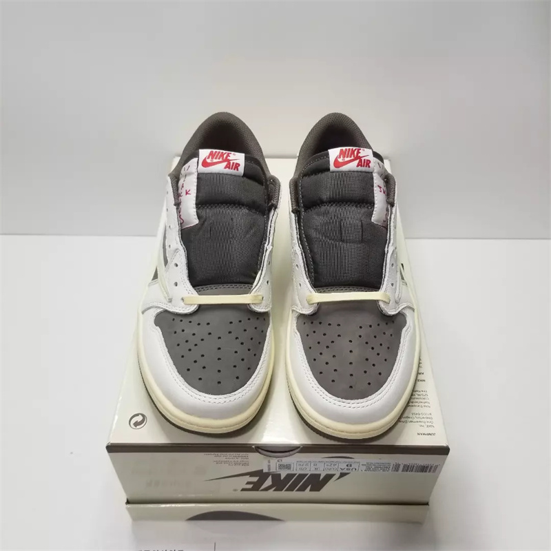  [AIR JORDAN] 트래비스 스캇 x 에어조던1 로우 리버스 모카 DM7866-162 남녀공용 (OG공장)