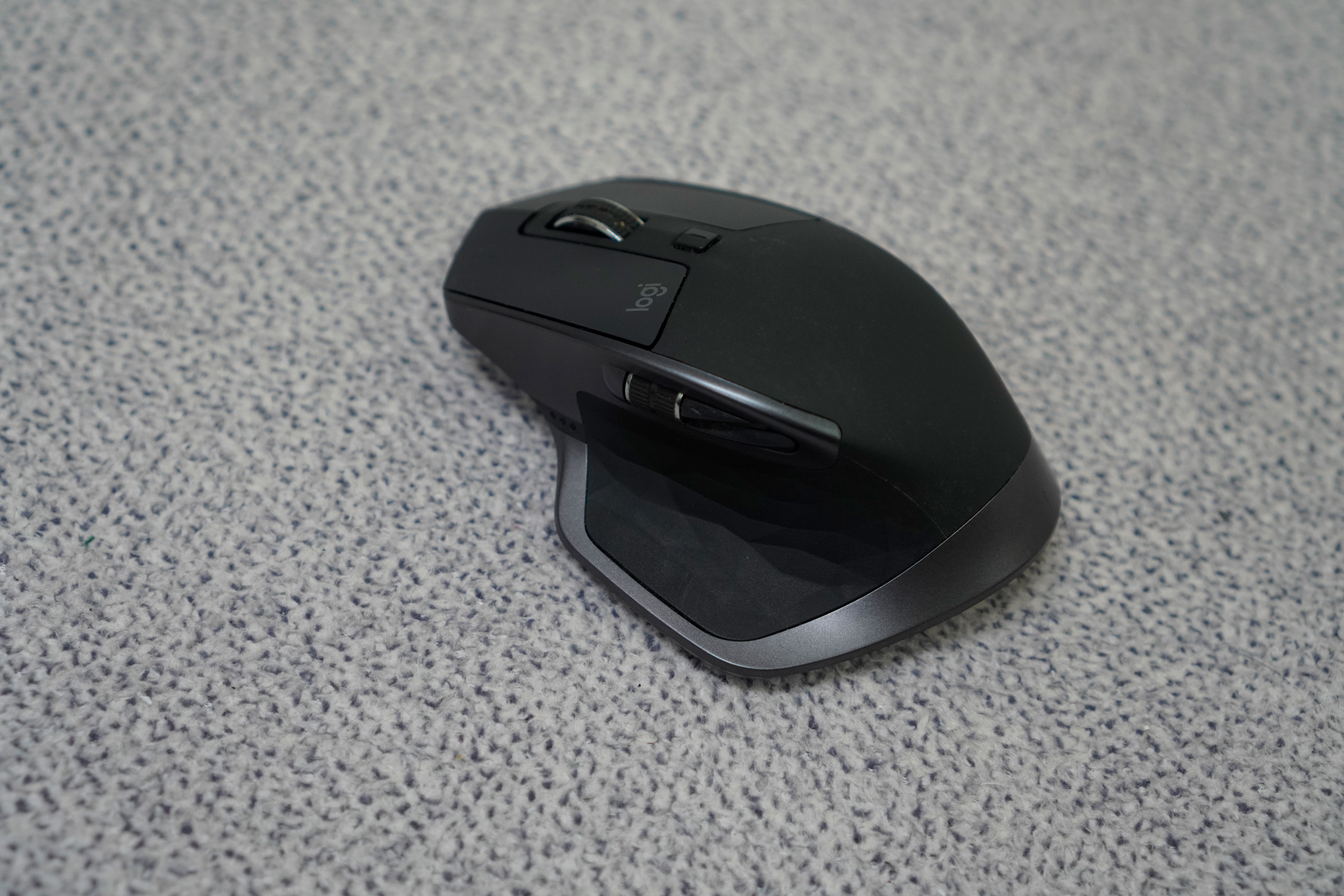  로지텍 mx master 2s 사용후기 및 버티컬 마우스에 대한 생각
